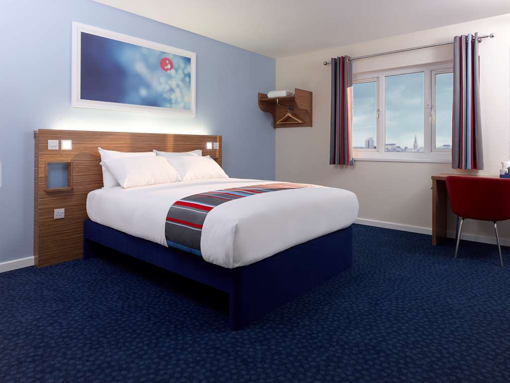 Travelodge Newbury Tot Hill Quarto foto