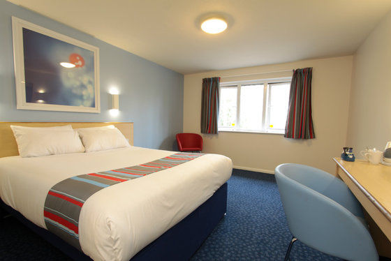 Travelodge Newbury Tot Hill Quarto foto