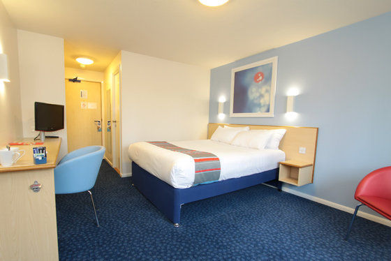 Travelodge Newbury Tot Hill Quarto foto