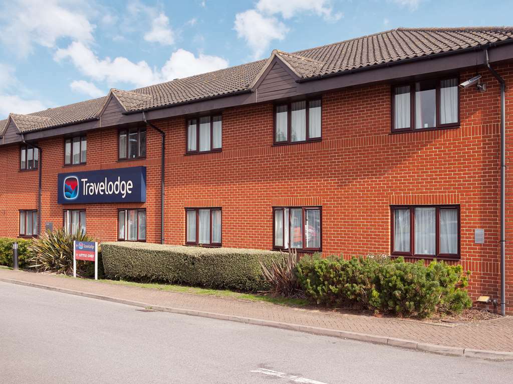 Travelodge Newbury Tot Hill Exterior foto