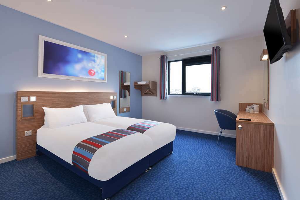 Travelodge Newbury Tot Hill Quarto foto